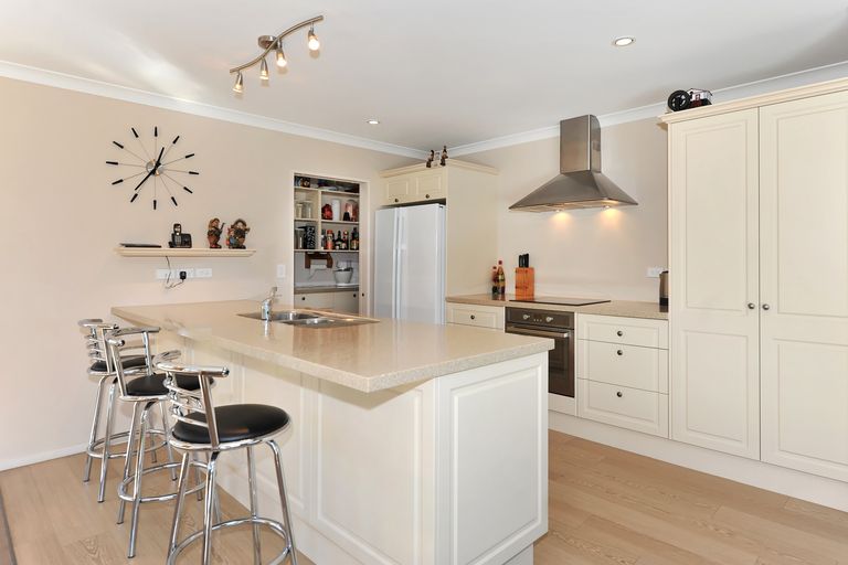 Photo of property in 6 Tussock Place, Stoke, Nelson, 7011