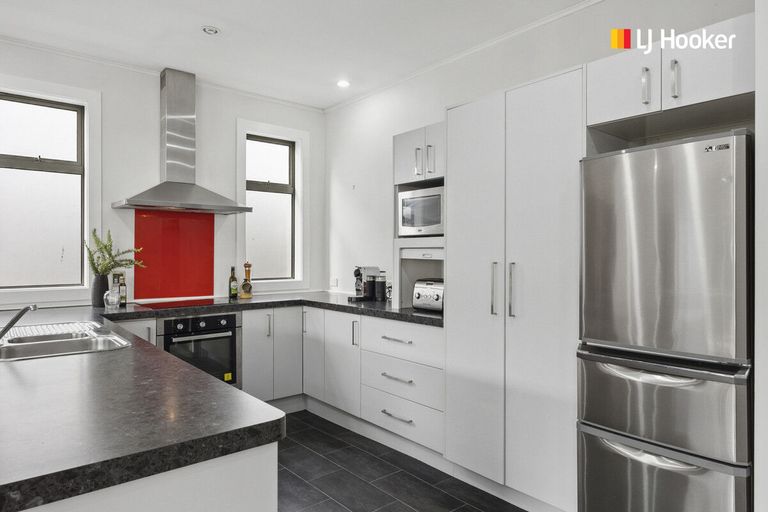 Photo of property in 77 Albert Street, Saint Clair, Dunedin, 9012