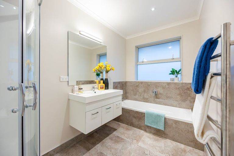 Photo of property in 18 Steamer Road, Silverdale, 0932