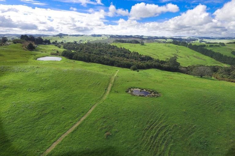 Photo of property in 567 Wharehine Road, Wharehine, Wellsford, 0973