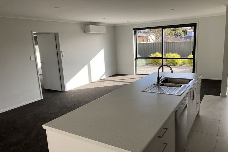 Photo of property in 7 Albatross Lane, Welcome Bay, Tauranga, 3112