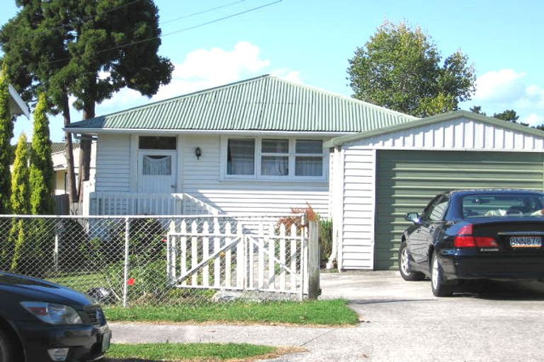Photo of property in 4a Willerton Avenue, New Lynn, Auckland, 0600