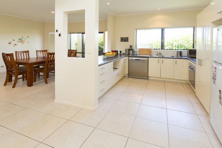 Photo of property in 92 Nautilus Drive, Gulf Harbour, Whangaparaoa, 0930