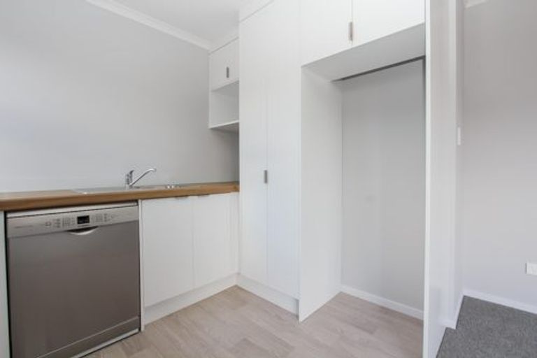 Photo of property in 4/3 Charlemont Street, Whitiora, Hamilton, 3200