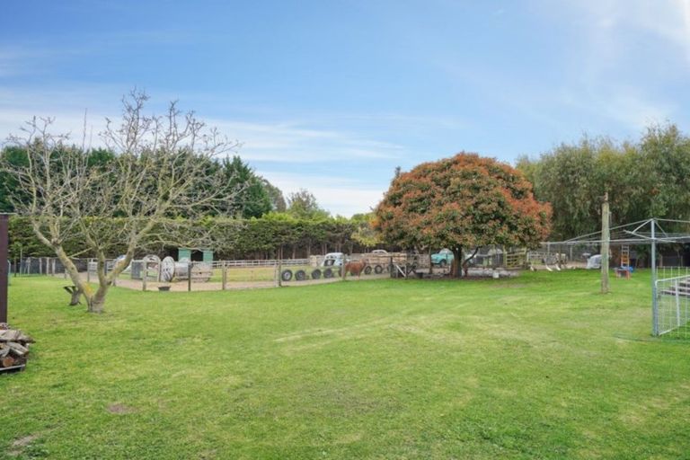 Photo of property in 35 Chinnerys Road, Woodend, 7610