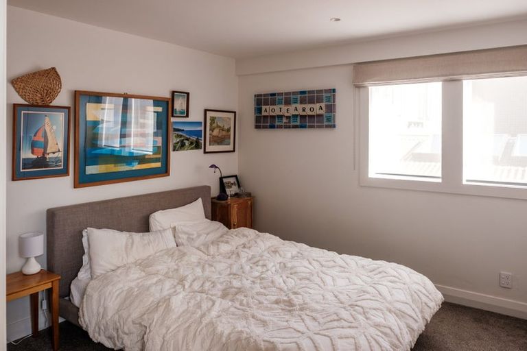 Photo of property in 32 Talavera Terrace, Kelburn, Wellington, 6012