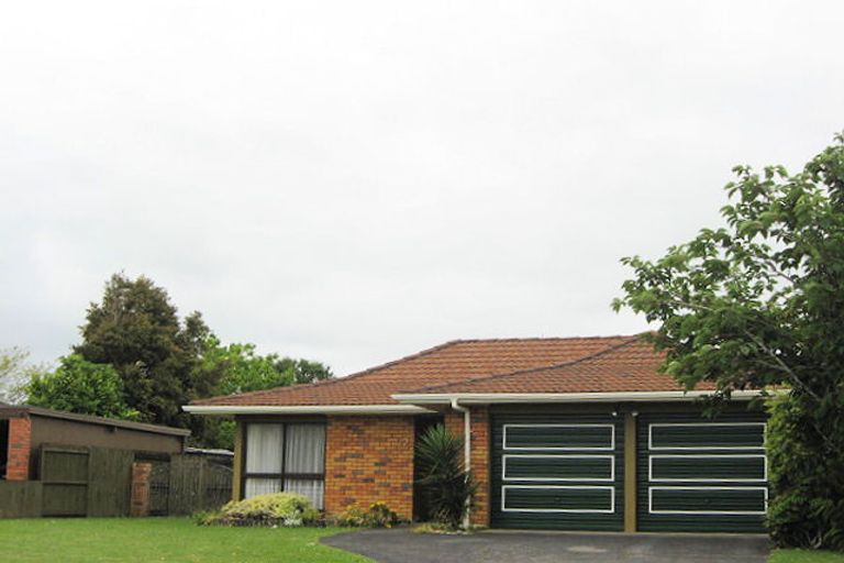 Photo of property in 12 Elrita Place, Conifer Grove, Takanini, 2112