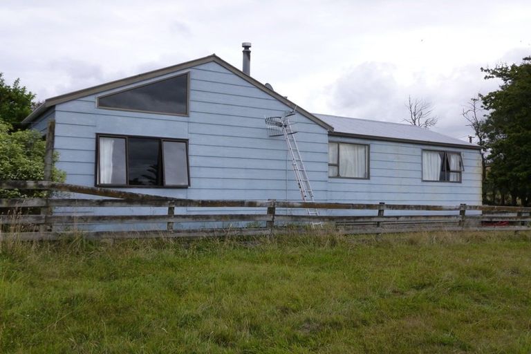 Photo of property in 72 Hastings Street, Halcombe, Feilding, 4779