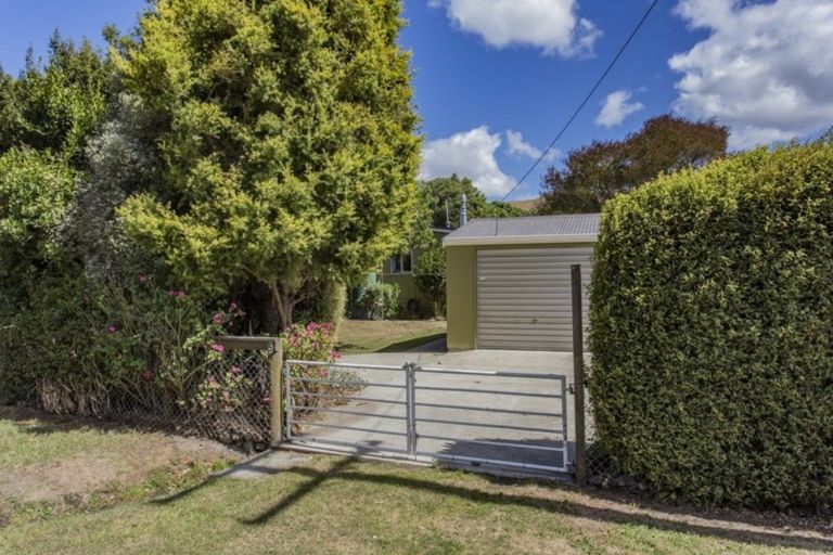 Photo of property in 5 Powis Street, Domett, 7383