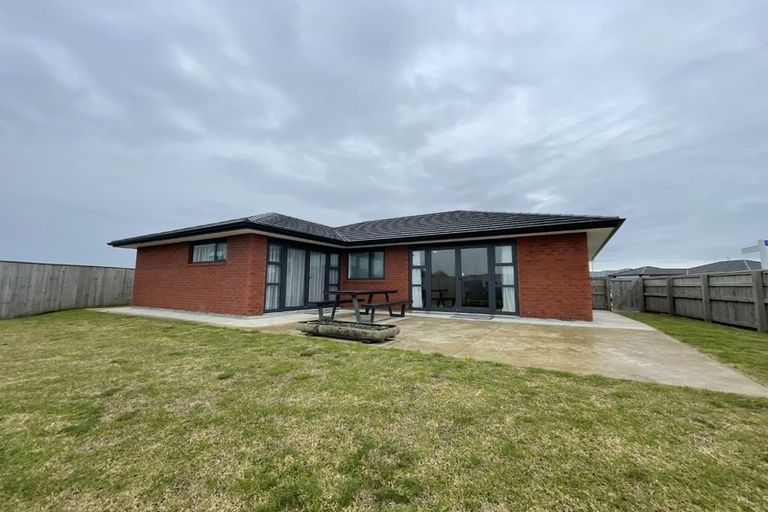 Photo of property in 28 Magnolia Crescent, Tawhero, Whanganui, 4501