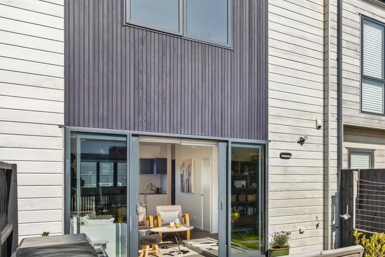 Photo of property in 8 Joshua Carder Drive, Hobsonville, Auckland, 0616