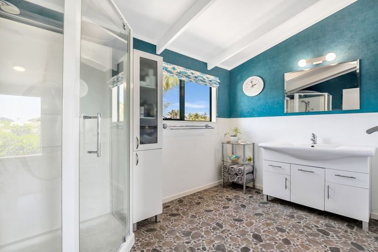 Photo of property in 11 Ohiwa Parade, Ohope, 3121