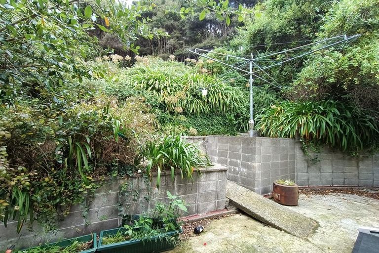 Photo of property in 136 Wyndham Road, Pinehaven, Upper Hutt, 5019