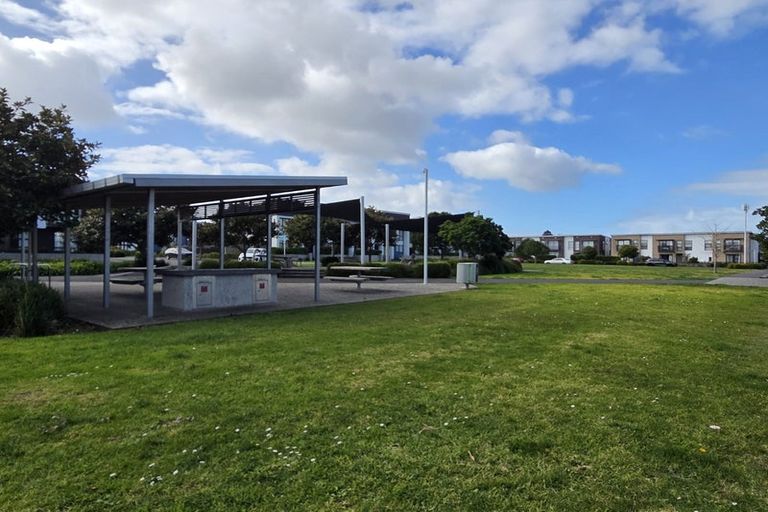 Photo of property in 19 Tuatua Road, Hobsonville, Auckland, 0616