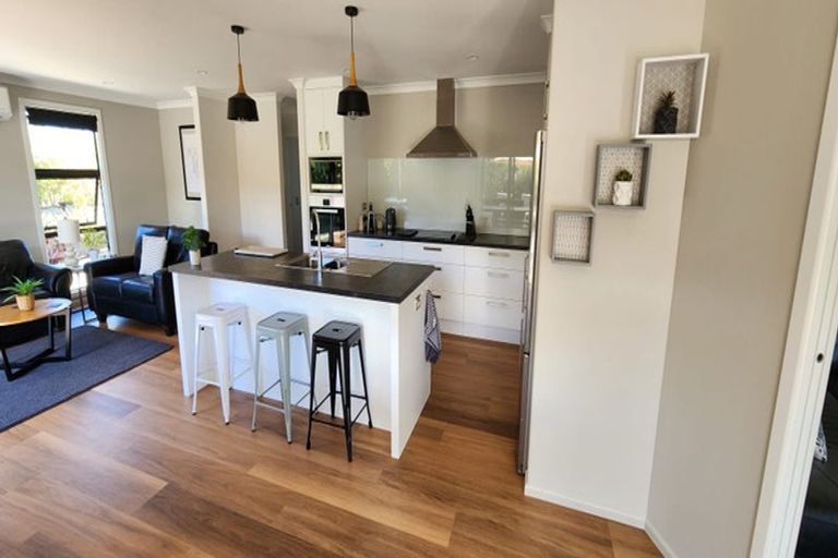 Photo of property in 2 Kahu Close, Kaiteriteri, Motueka, 7197