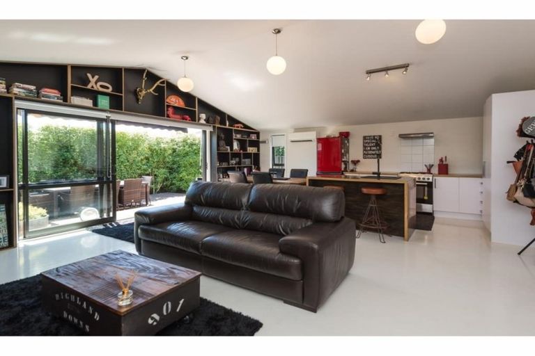 Photo of property in 7 London Street, Richmond, Christchurch, 8013