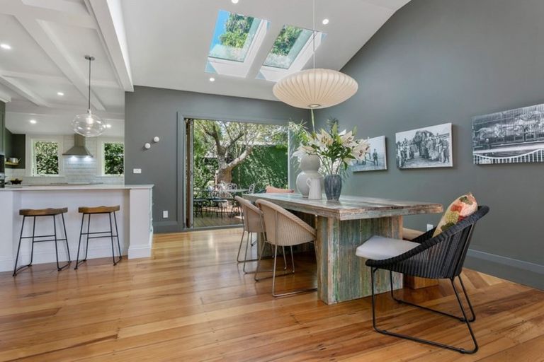 Photo of property in 57 Princes Street, Cambridge, 3434