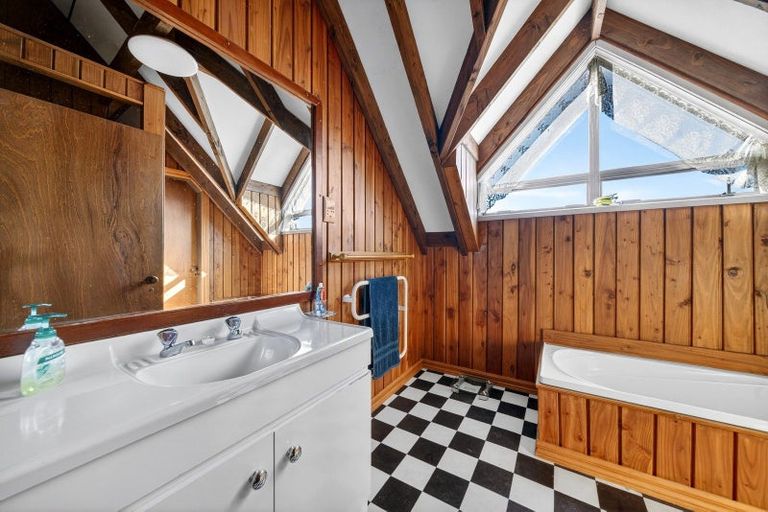 Photo of property in 1 Hornsby Street, Carterton, 5713