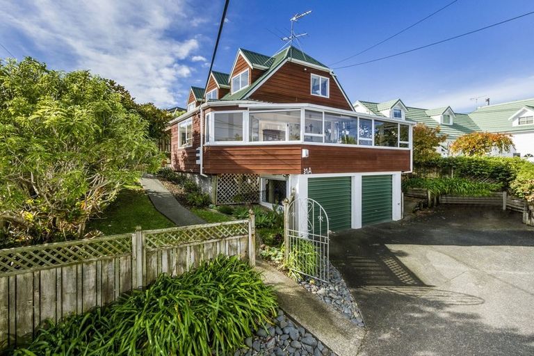 Photo of property in 31a Rewi Street, Torbay, Auckland, 0630