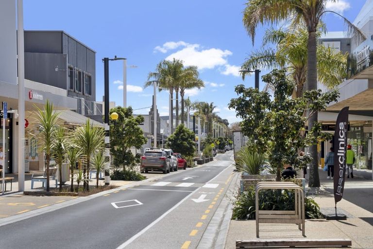 Photo of property in Frank Sargeson Apts, 204/74 Anzac Street, Takapuna, Auckland, 0622