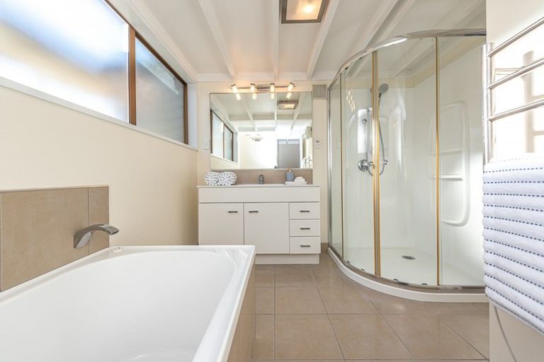 Photo of property in 56 Parsons Street, Saint Johns Hill, Whanganui, 4501