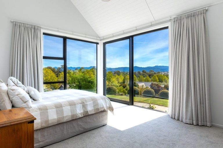 Photo of property in 21 Dry Hills Lane, Riverlands, 7274