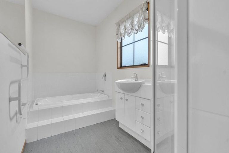 Photo of property in 9a Kilmarnock Street, Riccarton, Christchurch, 8011