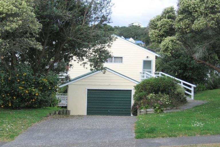 Photo of property in 227 Russell Bruce Place, Onemana, Whangamata, 3691