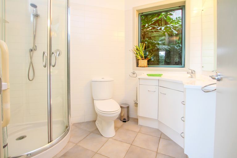 Photo of property in 8 Scoresby Street, Opua, 0200