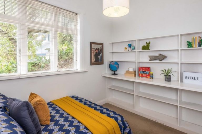 Photo of property in 6 Earls Terrace, Mount Victoria, Wellington, 6011