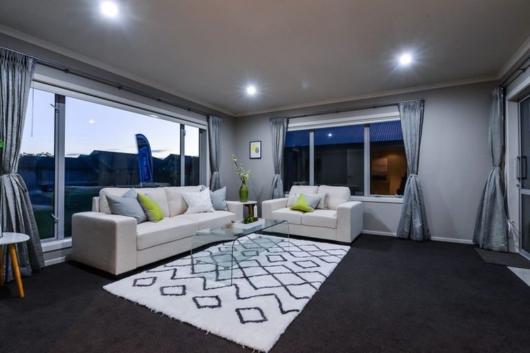 Photo of property in 12 Allgood Place, Rototuna North, Hamilton, 3210