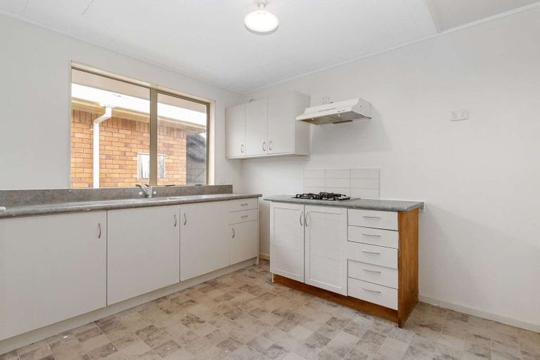 Photo of property in 1 Gazeley Avenue, Silverdale, Hamilton, 3216