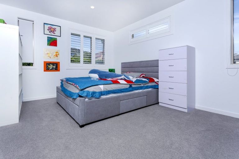 Photo of property in 8 Hornbill Drive, Fairview Heights, Auckland, 0632