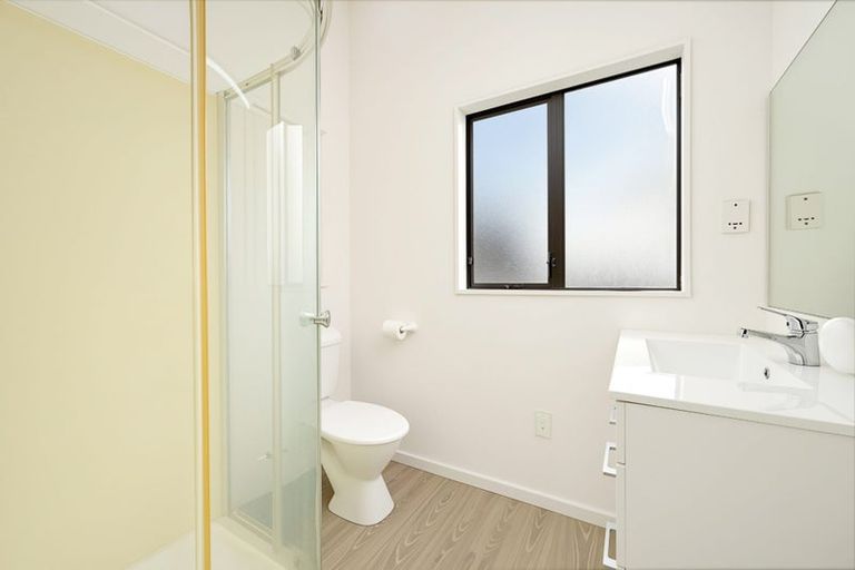 Photo of property in 26 Rhinevale Close, Henderson, Auckland, 0612