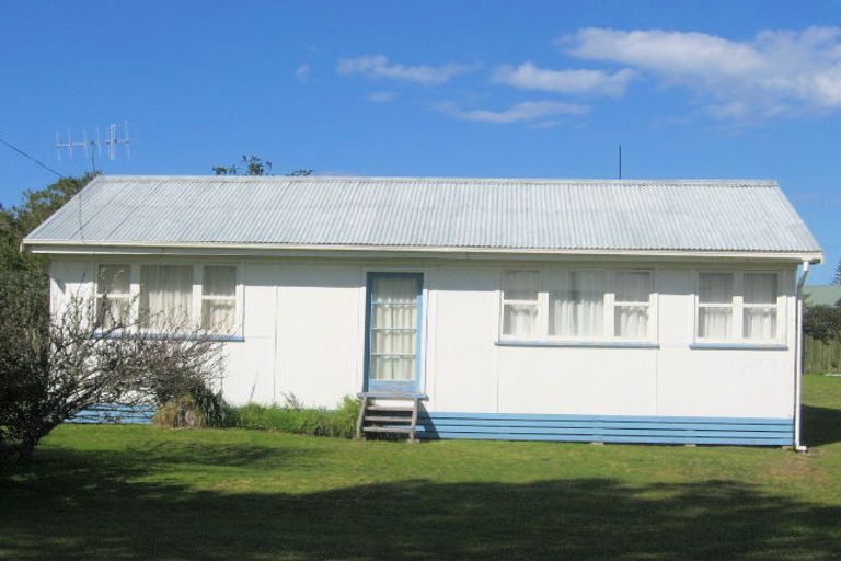 Photo of property in 100 Hauturu Street, Whangamata, 3620