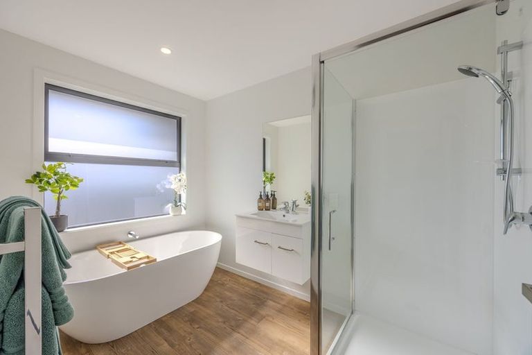 Photo of property in 36 Longview Drive, Lake Hawea, 9382