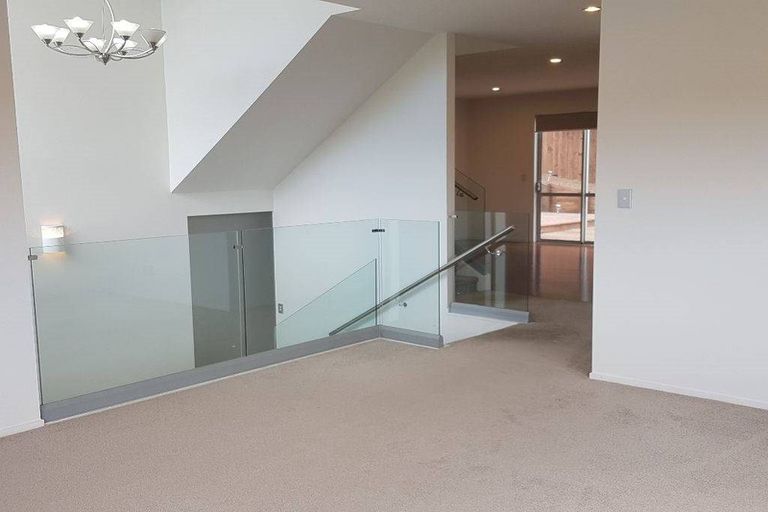 Photo of property in 14 New Dawn Lane, Albany Heights, Auckland, 0632