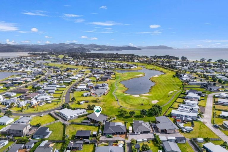 Photo of property in 171 Rangiora Crescent, Matarangi, Whitianga, 3592