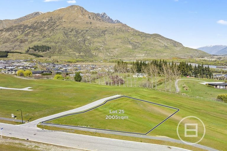 Photo of property in 17 Kahiwi Drive, Lower Shotover, 9304
