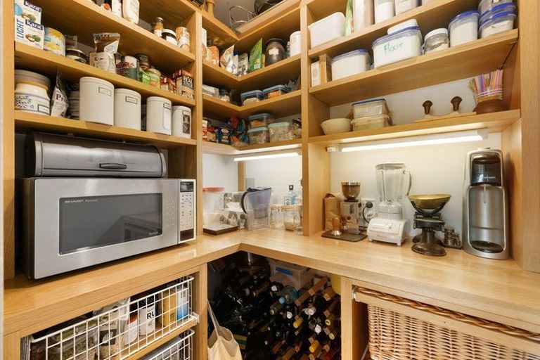 Photo of property in 151 Hackthorne Road, Cashmere, Christchurch, 8022