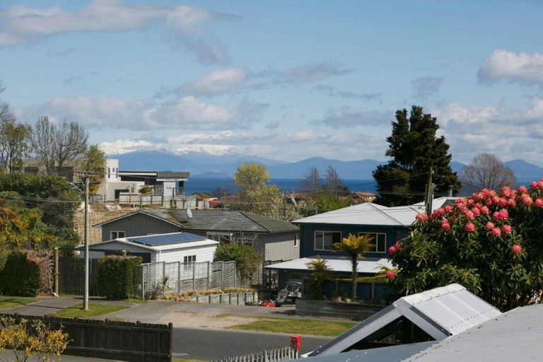Photo of property in 2/16 Puriri Street, Hilltop, Taupo, 3330