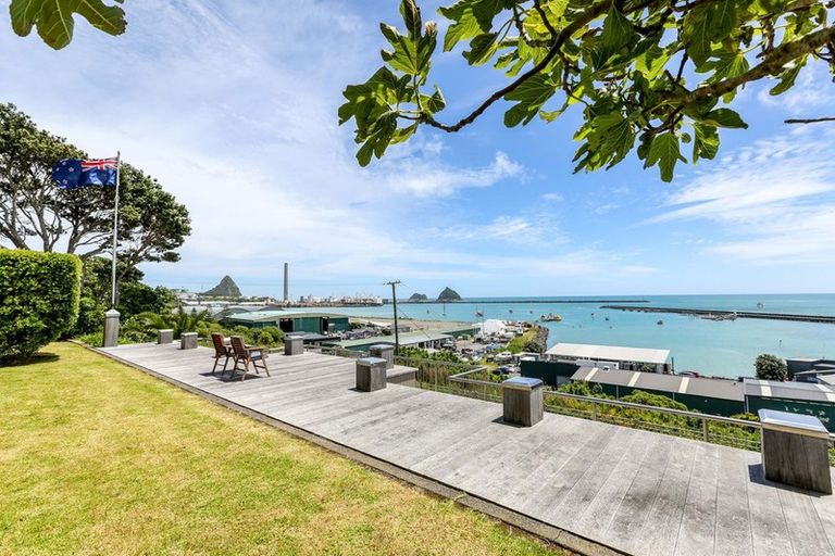 Photo of property in 26 Roy Terrace, Moturoa, New Plymouth, 4310