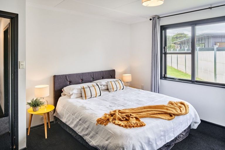 Photo of property in 19 Motukaraka Point, Pauatahanui, Porirua, 5381