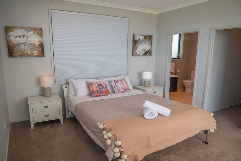 Photo of property in 31 Eagles Way, Cable Bay, 0420