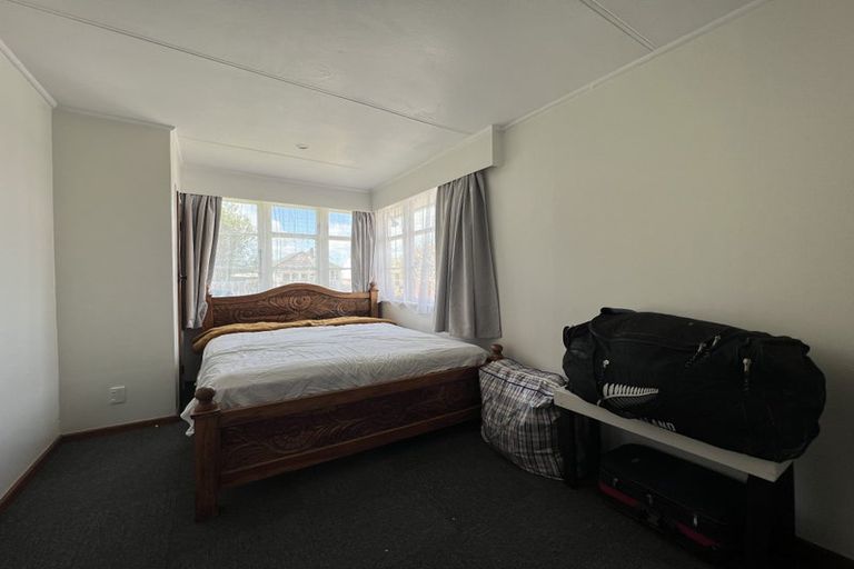 Photo of property in 25 Paul Crescent, Fairfield, Hamilton, 3214