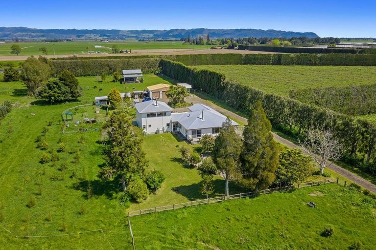 Photo of property in 424 East Bank Road, Edgecumbe, Whakatane, 3193