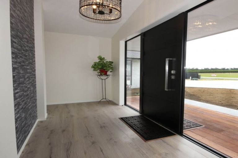 Photo of property in 9 Pegasus Place, Seaward Bush, Invercargill, 9812