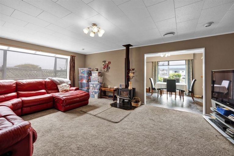 Photo of property in 5 Green Lane, Hawera, 4610