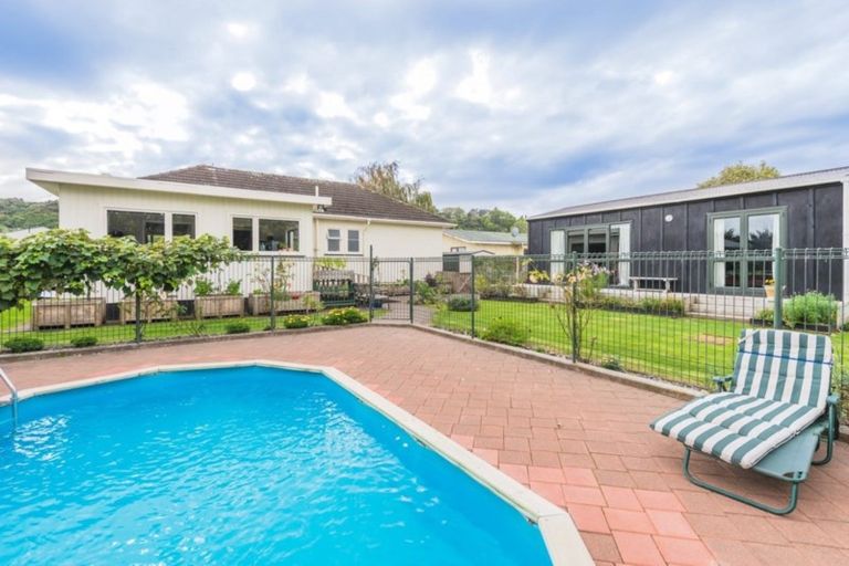 Photo of property in 6 Perham Place, Aramoho, Whanganui, 4500