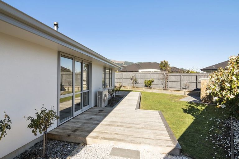 Photo of property in 16 Boysenberry Grove, Richmond, 7020